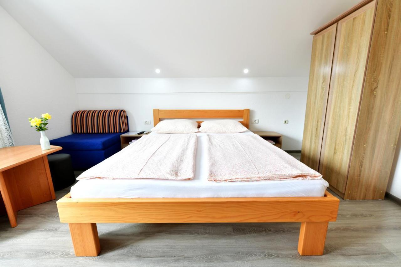 House Marinic Hotel กราโบวาซ ภายนอก รูปภาพ